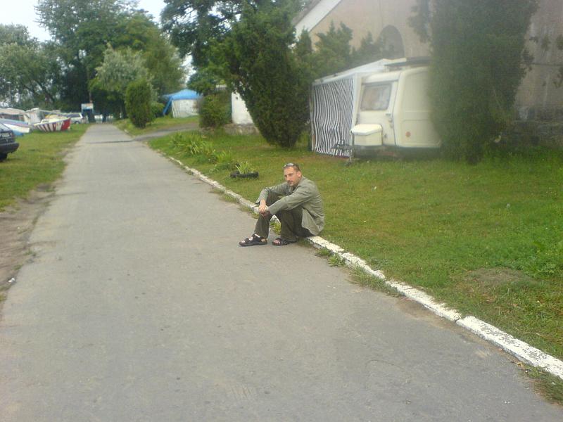 DSC00170.JPG - Myslenie na krawżniku daje najlepsze wyniki ...